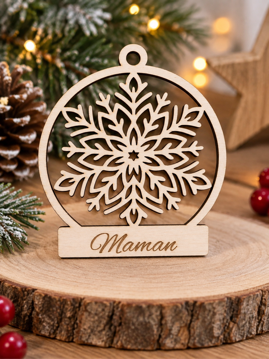 Boule de Noël en bois personnalisée