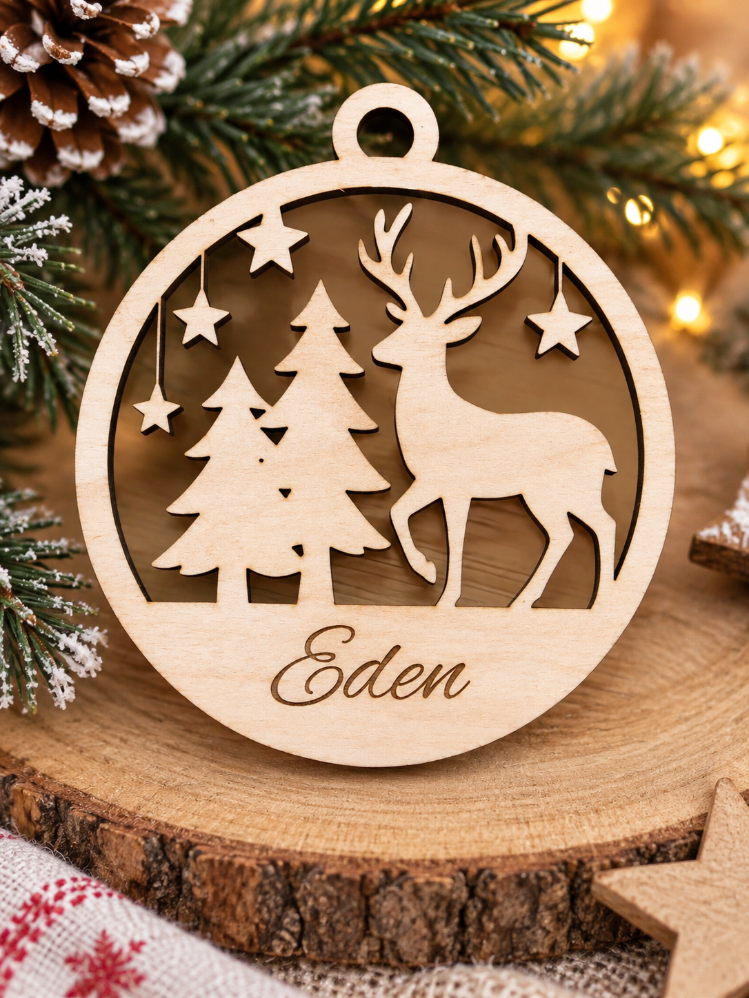 Boule de Noël en bois personnalisée
