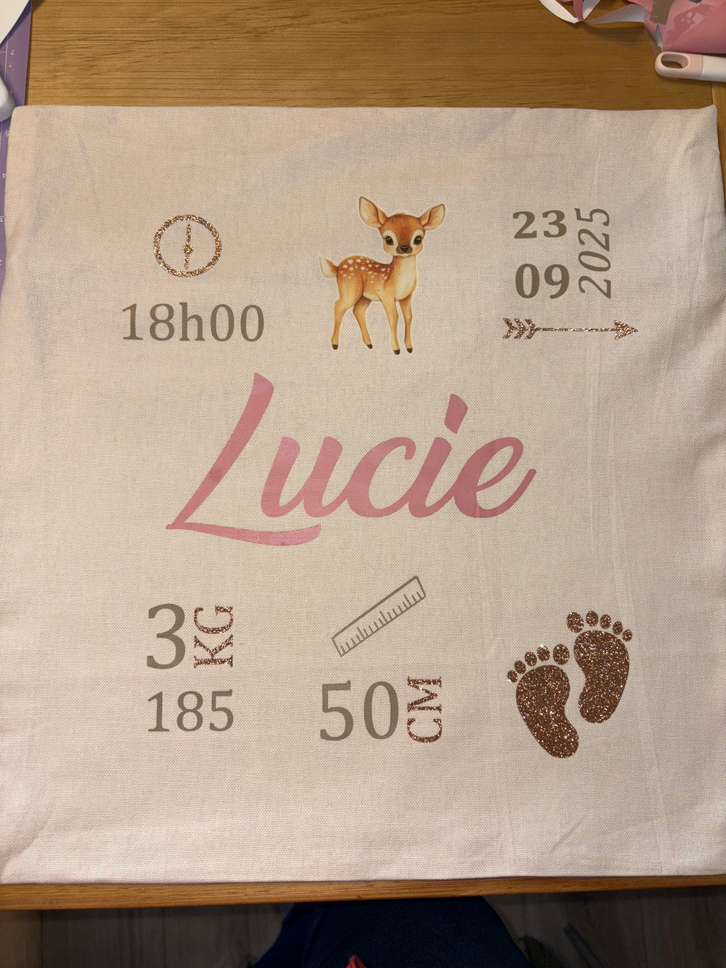 Coussin de naissance personnalisé avec prénom et informations de naissance