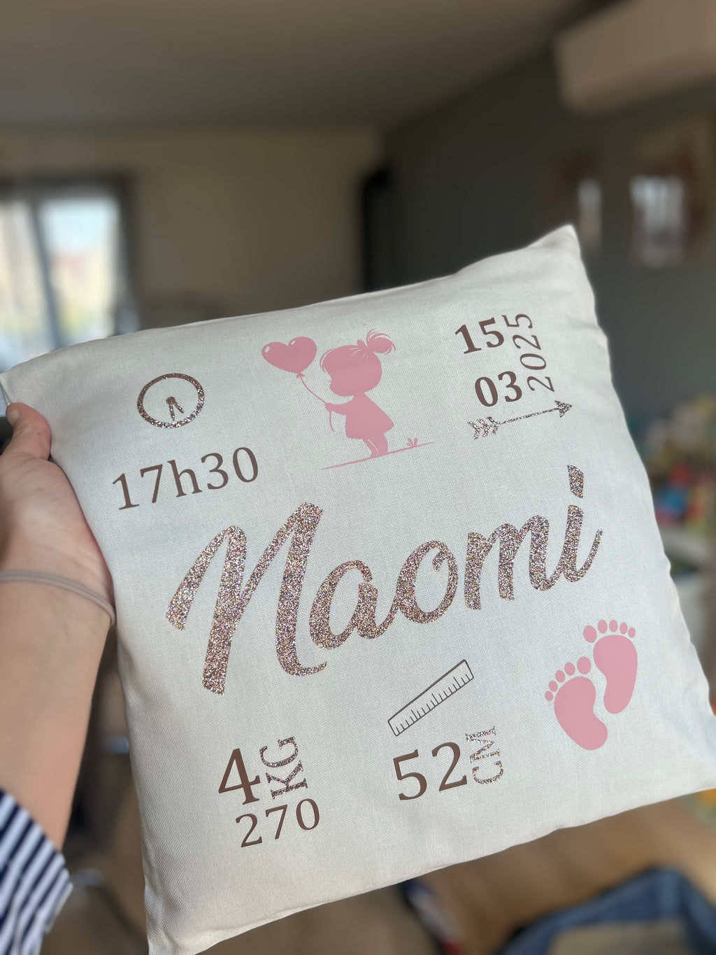 Coussin de naissance personnalisé avec prénom et informations de naissance